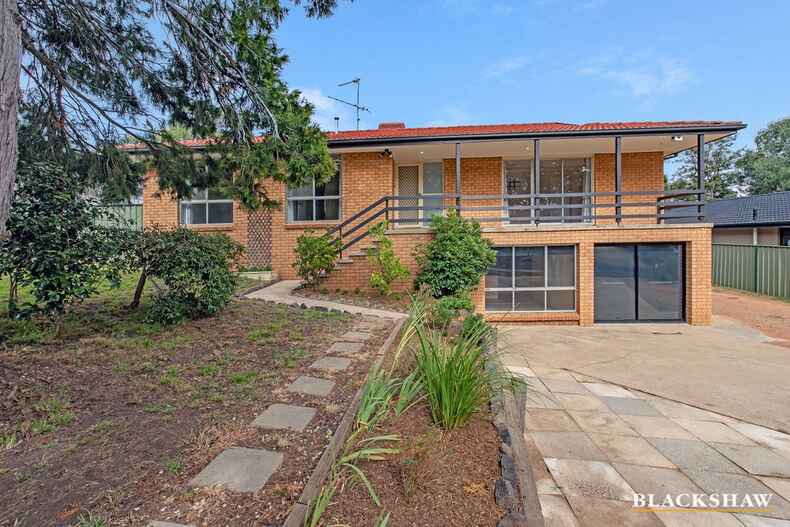 47 Daley Crescent Fraser 47 Daley Crescent Fraser