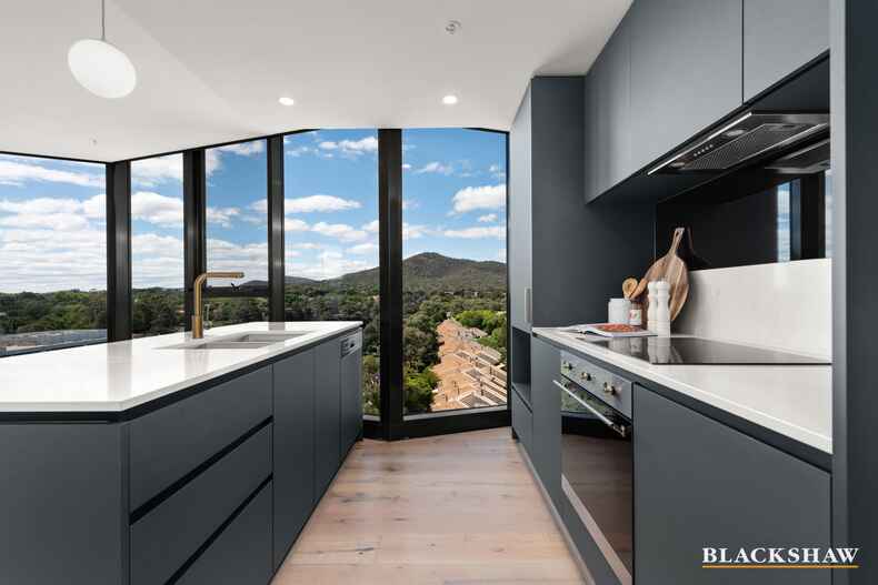 907/81 Cooyong Street Reid