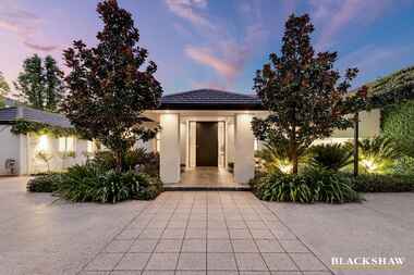 81 Dominion Circuit Deakin