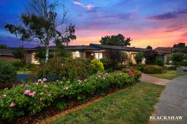 1 Byatt Place Isaacs