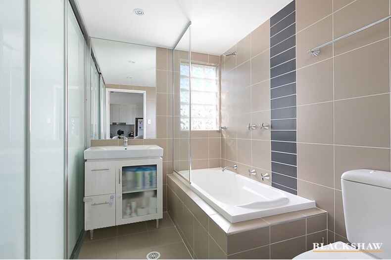 24A/17 Uriarra Road Queanbeyan