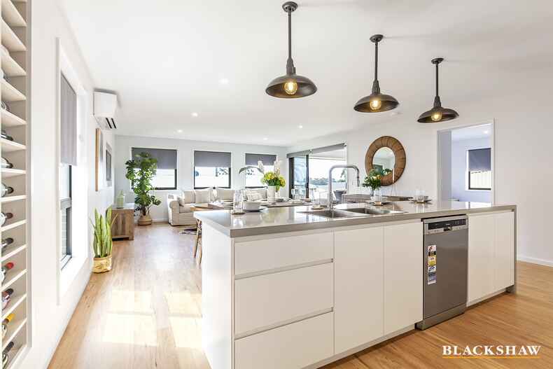 15 Jardine Road Sunshine Bay 15 Jardine Road Sunshine Bay