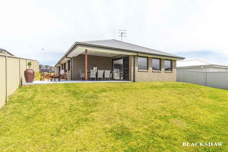 15 Jardine Road Sunshine Bay 15 Jardine Road Sunshine Bay