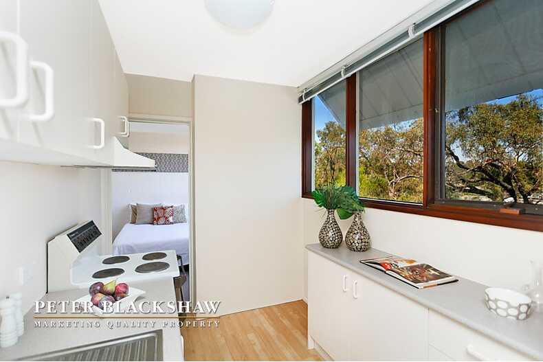 13/8 Edmondson Street  Campbell