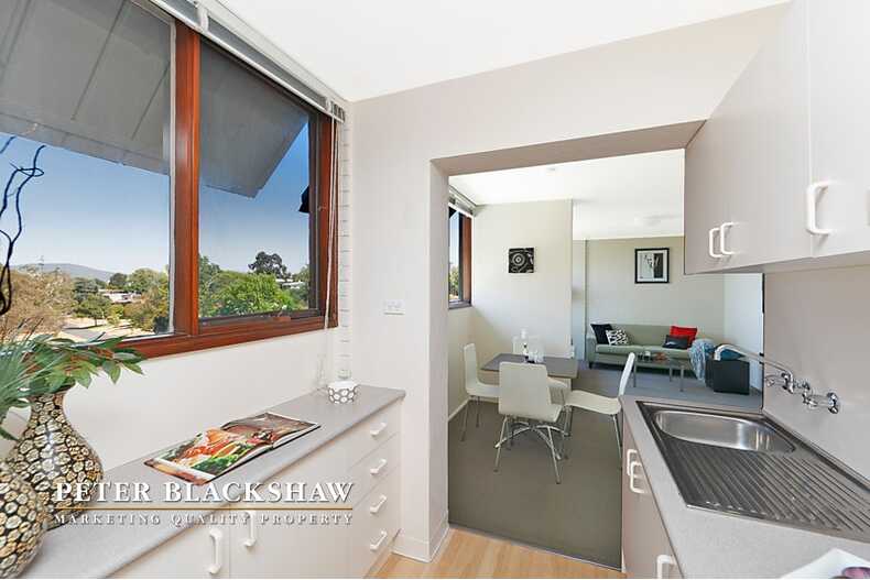 13/8 Edmondson Street  Campbell