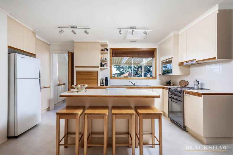 11 Lloyd Place Kambah 11 Lloyd Place Kambah