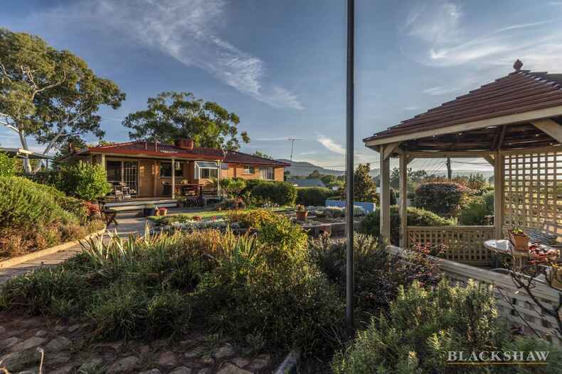 11 Lloyd Place Kambah 11 Lloyd Place Kambah