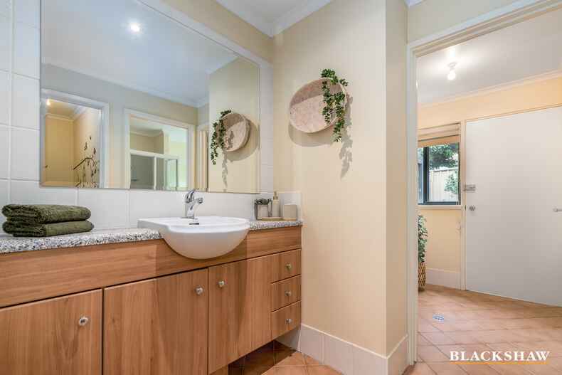1/9 Coral Drive Jerrabomberra