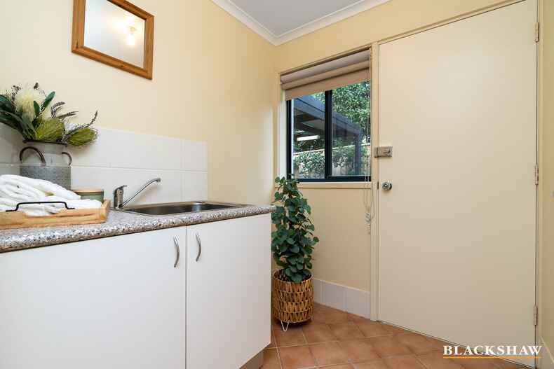1/9 Coral Drive Jerrabomberra