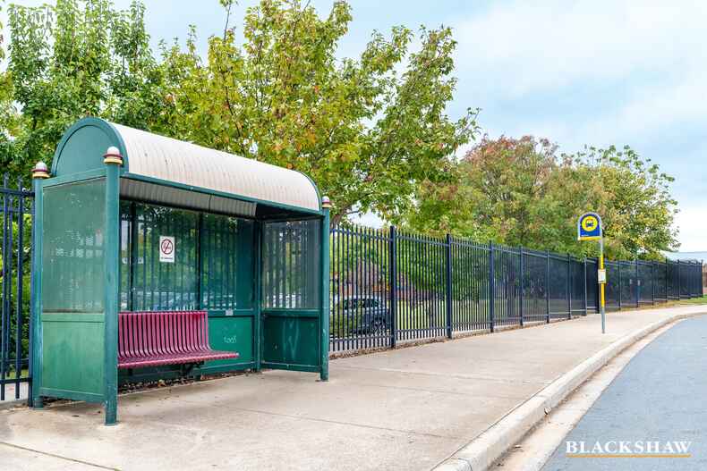 1/9 Coral Drive Jerrabomberra