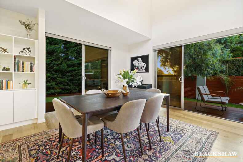 4/53 Kent Street Deakin