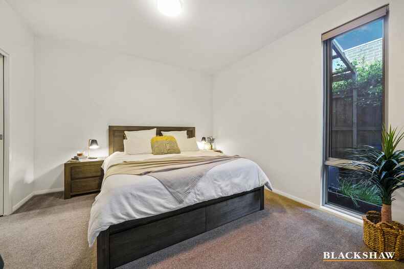 4/53 Kent Street Deakin