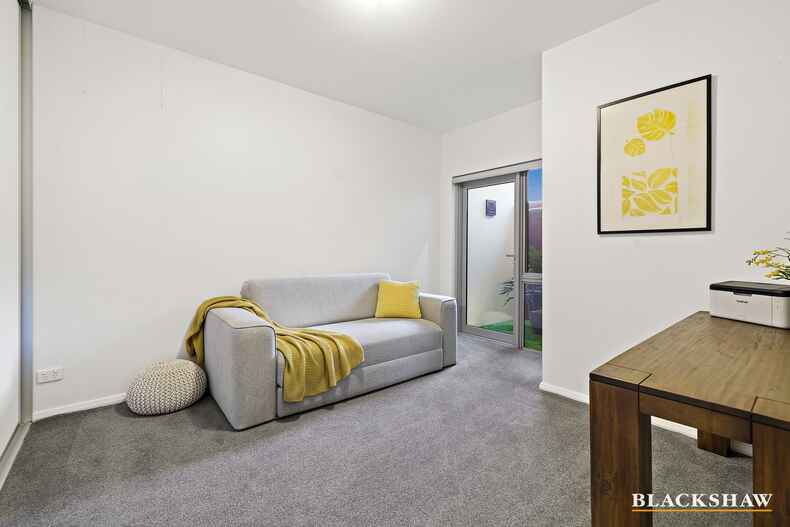 4/53 Kent Street Deakin