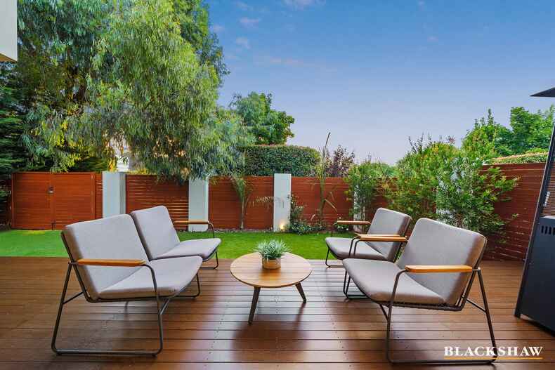 4/53 Kent Street Deakin