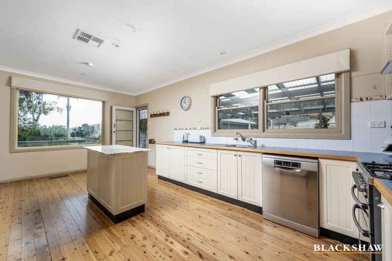 87 Poveys Road Colinton 87 Poveys Road Colinton