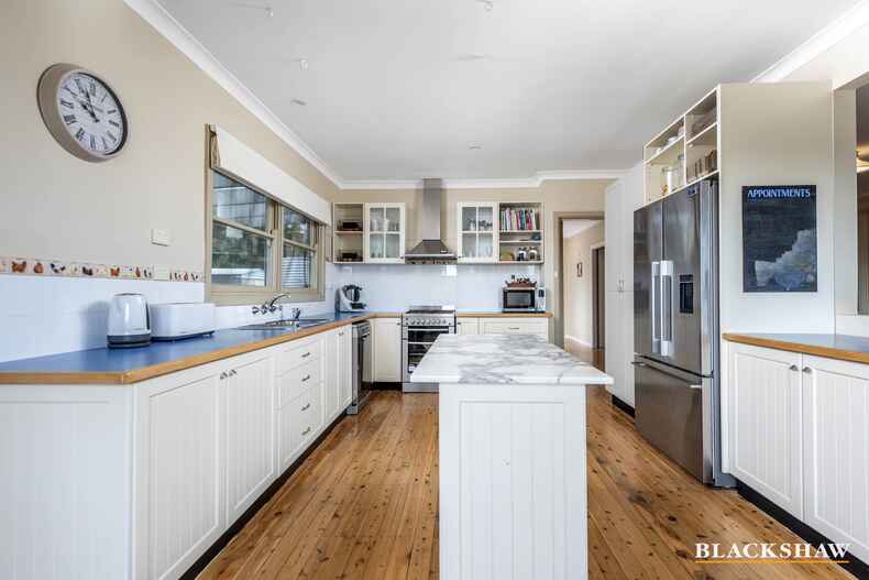 87 Poveys Road Colinton 87 Poveys Road Colinton
