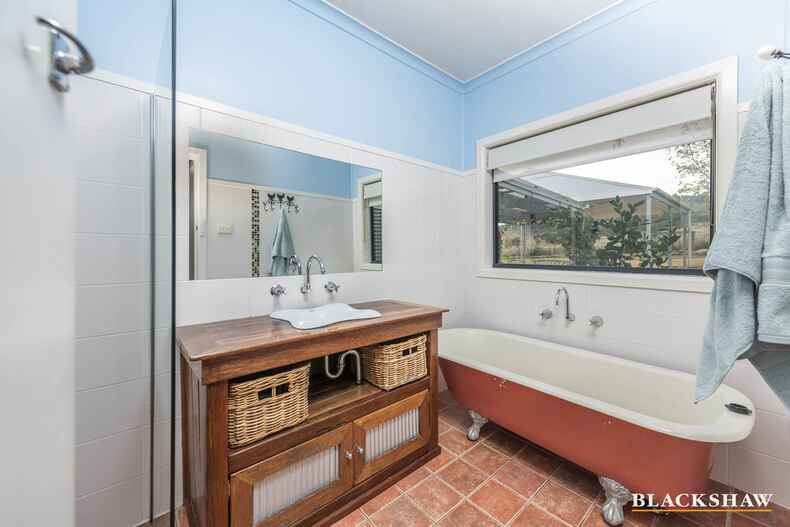 87 Poveys Road Colinton 87 Poveys Road Colinton