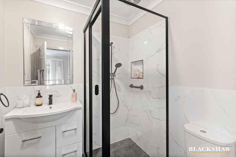 1/24A-26A Eric Fenning Drive Surf Beach 1/24A-26A Eric Fenning Drive Surf Beach