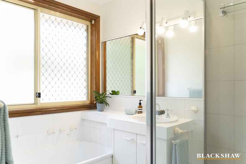 1 Jasmine Gardens Jerrabomberra