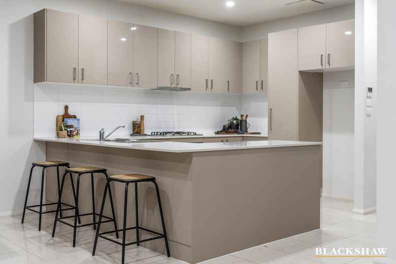 17/16 Ray Ellis Crescent Forde