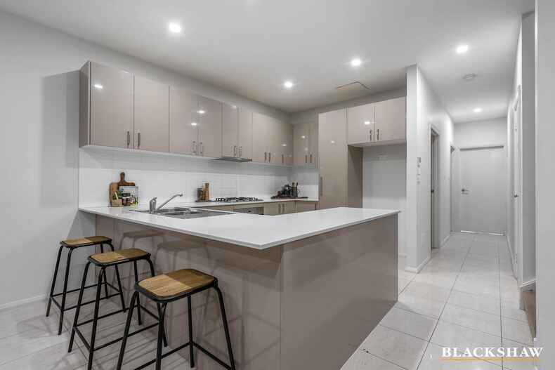 17/16 Ray Ellis Crescent Forde