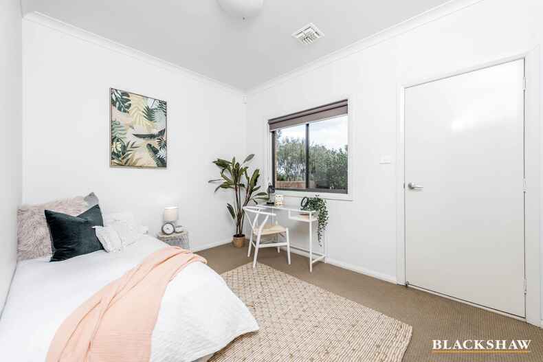 17/16 Ray Ellis Crescent Forde