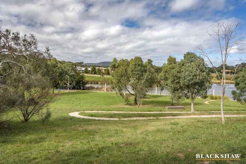 17/16 Ray Ellis Crescent Forde