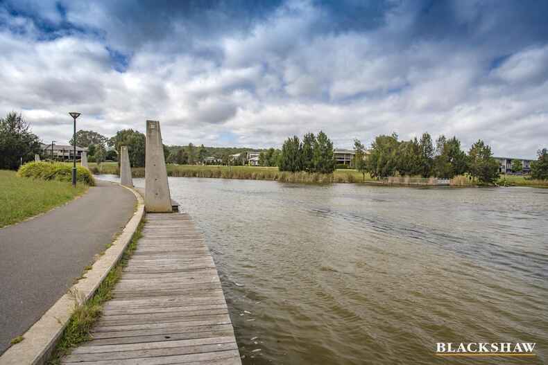 17/16 Ray Ellis Crescent Forde