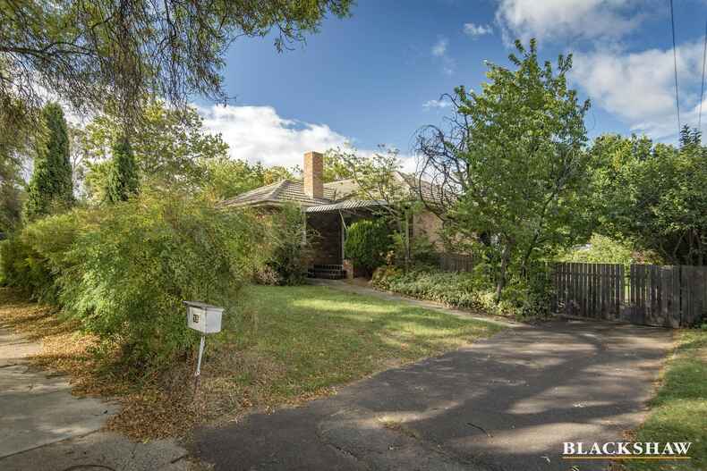 15 Arinya Street Narrabundah 15 Arinya Street Narrabundah