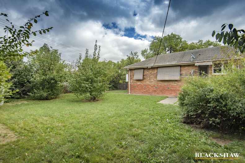 15 Arinya Street Narrabundah 15 Arinya Street Narrabundah