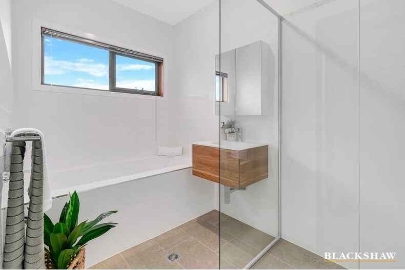 36 Goiser Loop Googong