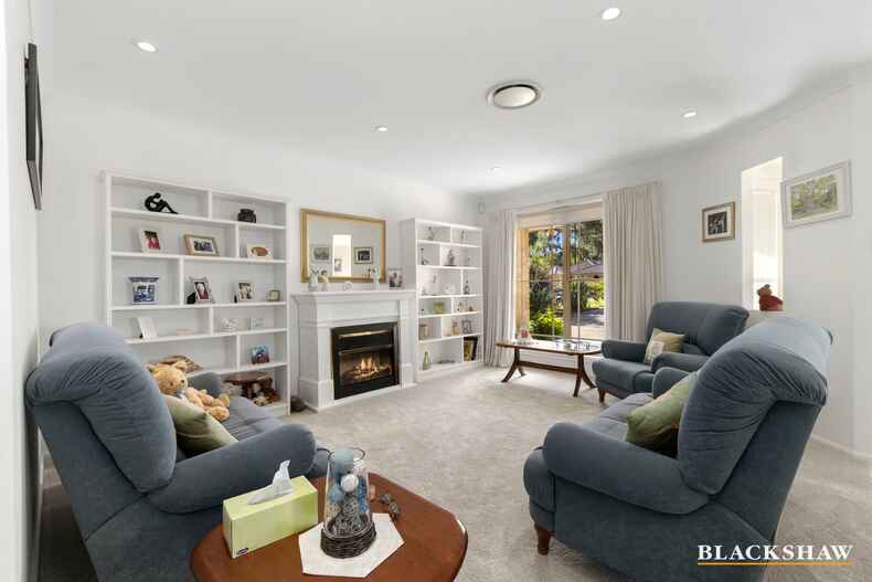 10 Stuart Place Sunshine Bay