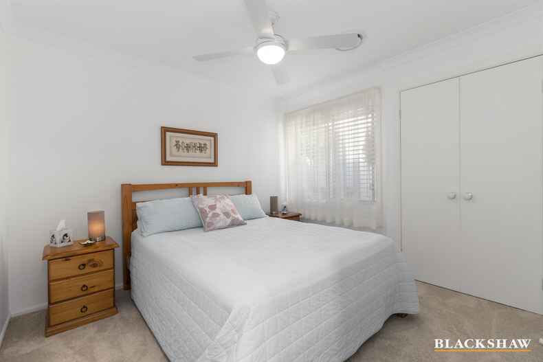 10 Stuart Place Sunshine Bay