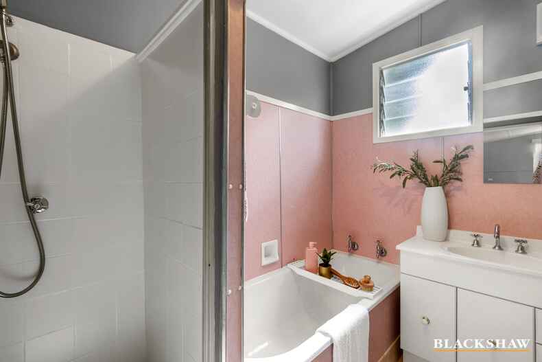 3 Leaf Street Broulee