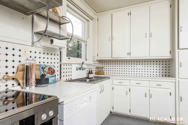 51 Matina Street Narrabundah 51 Matina Street Narrabundah