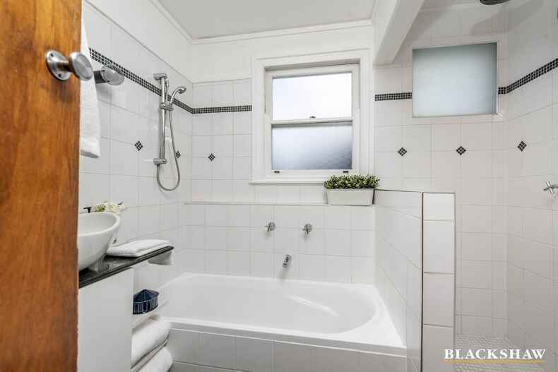 51 Matina Street Narrabundah 51 Matina Street Narrabundah