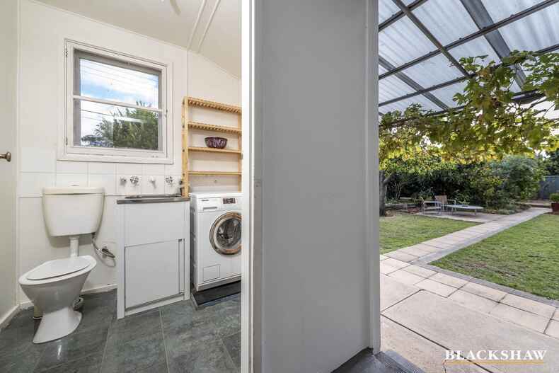 51 Matina Street Narrabundah 51 Matina Street Narrabundah