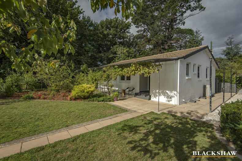 51 Matina Street Narrabundah 51 Matina Street Narrabundah