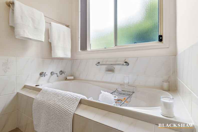 2 Blaxland Crescent Sunshine Bay 2 Blaxland Crescent Sunshine Bay