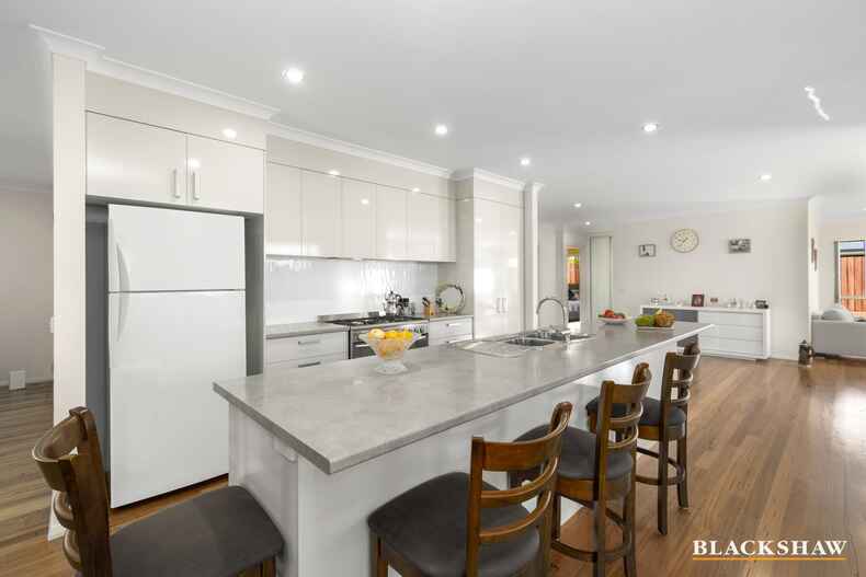 11 Bagarin Avenue Tomakin 11 Bagarin Avenue Tomakin