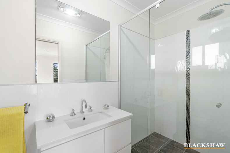 11 Bagarin Avenue Tomakin 11 Bagarin Avenue Tomakin