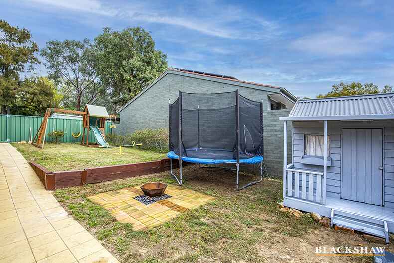 3 Mcgowen Close Spence