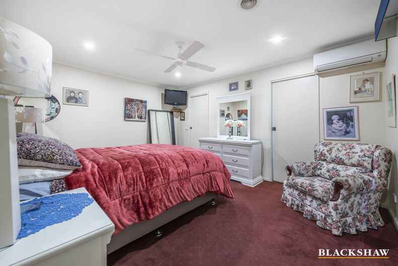 27 Grover Crescent Mckellar 27 Grover Crescent Mckellar