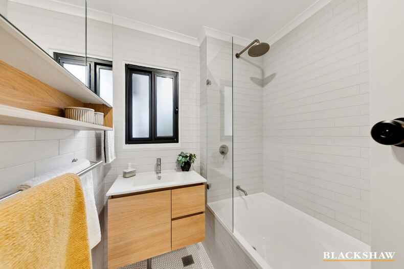 17 Piper Street Ainslie