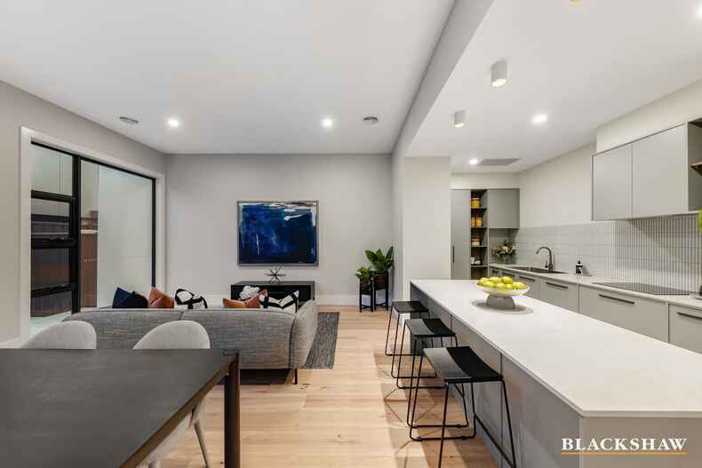 2/17 Lumeah Street Narrabundah