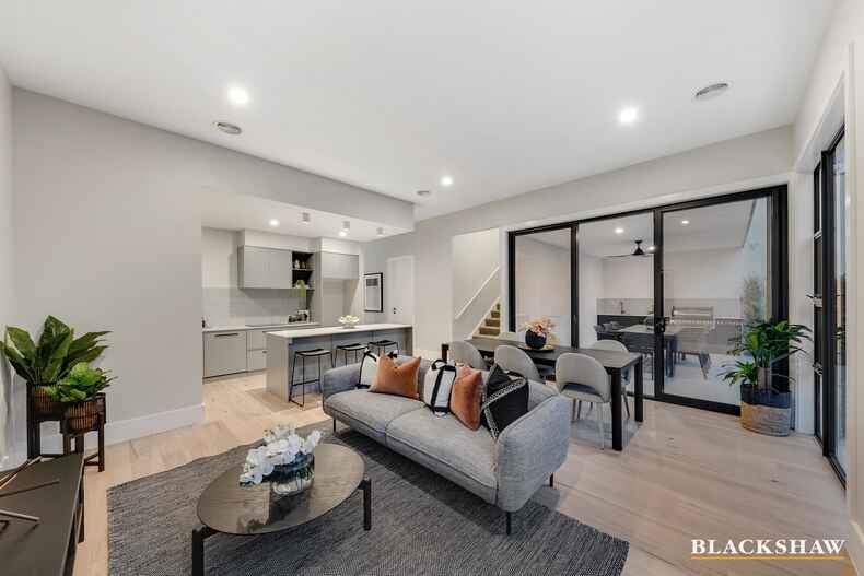 2/17 Lumeah Street Narrabundah