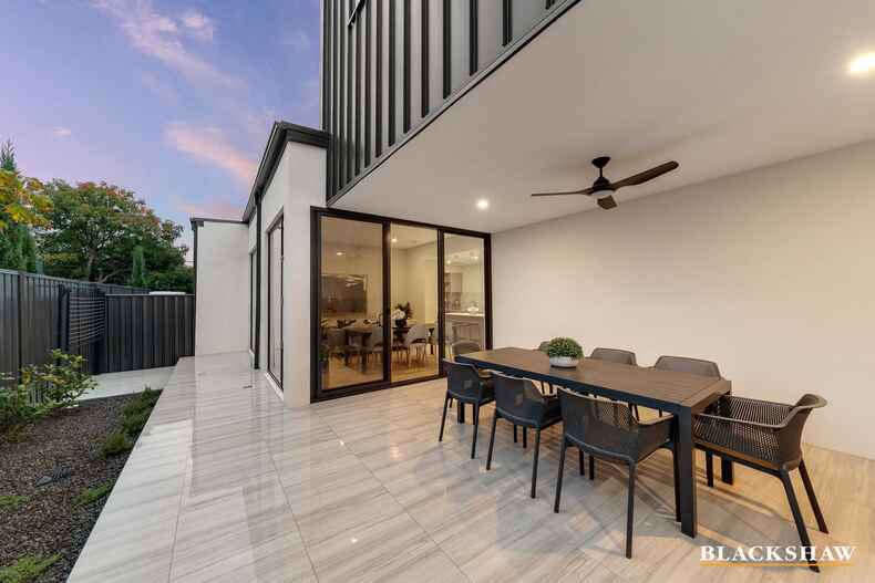 2/17 Lumeah Street Narrabundah