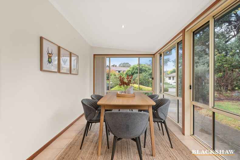 4 Esson Place Garran