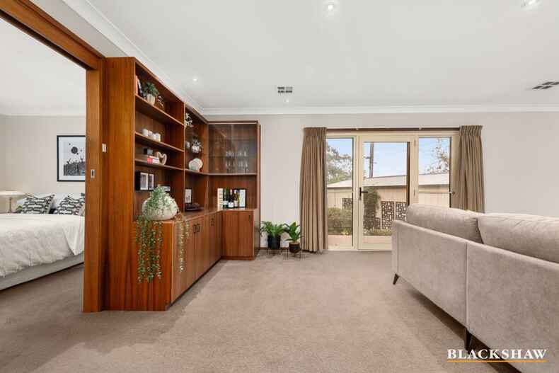 4 Esson Place Garran