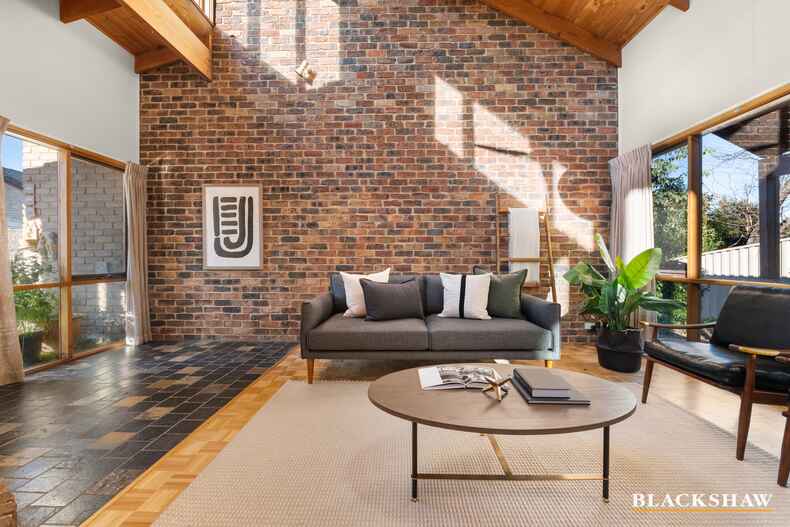 2 Max Henry Crescent Macarthur 2 Max Henry Crescent Macarthur